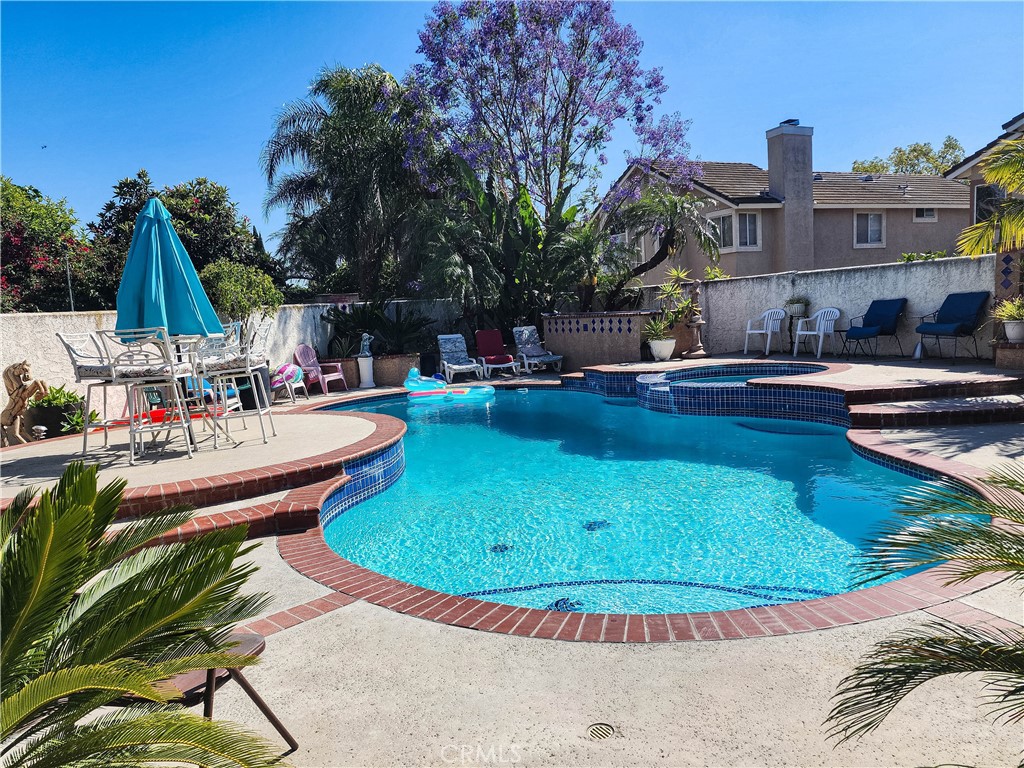 13798 Live Oak