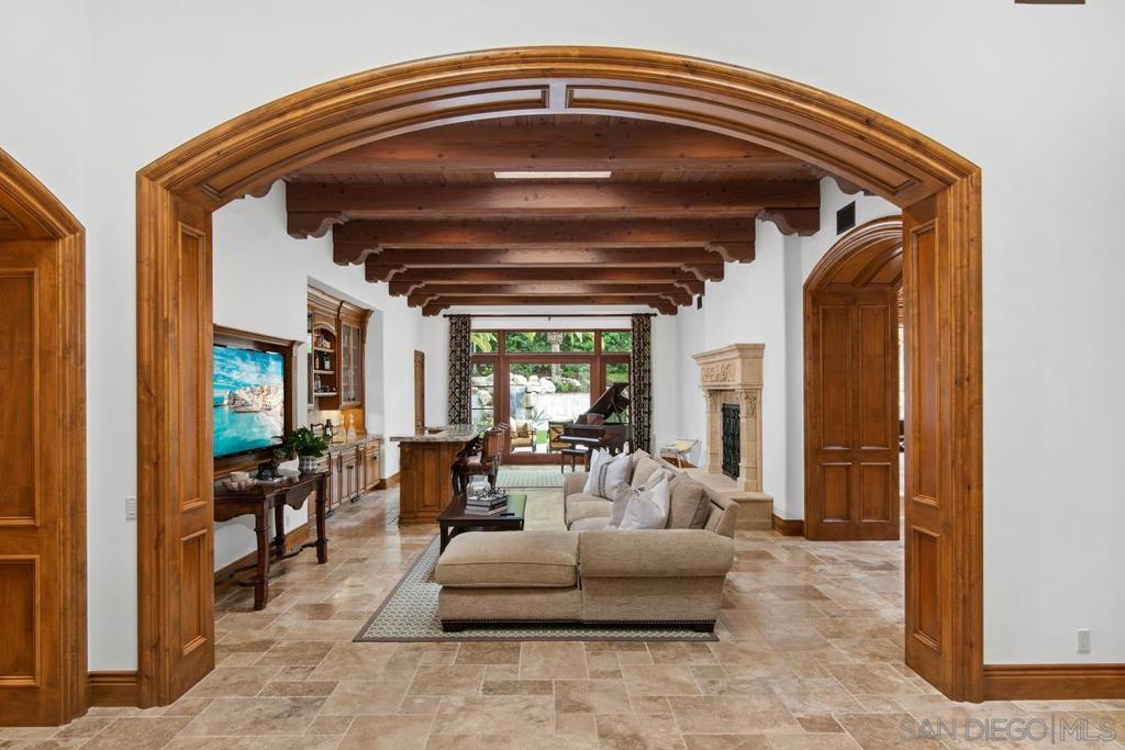 Rancho Santa Fe - Residential