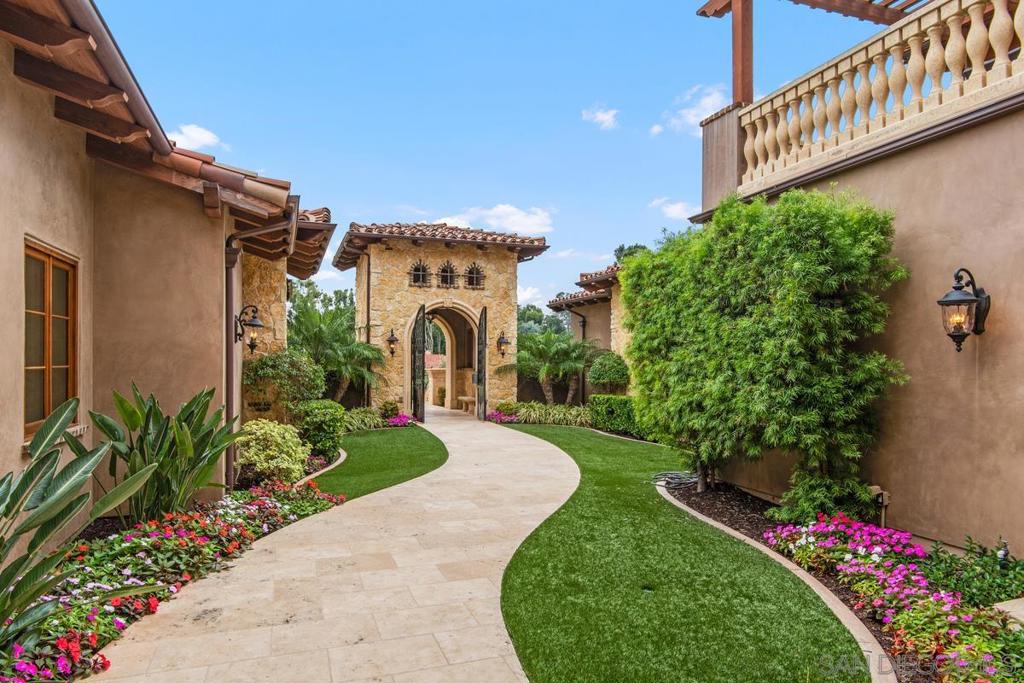 Rancho Santa Fe - Residential