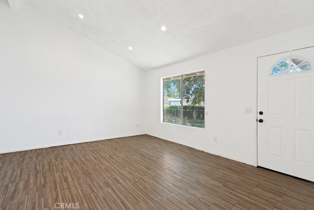 2235 W Avenue K14