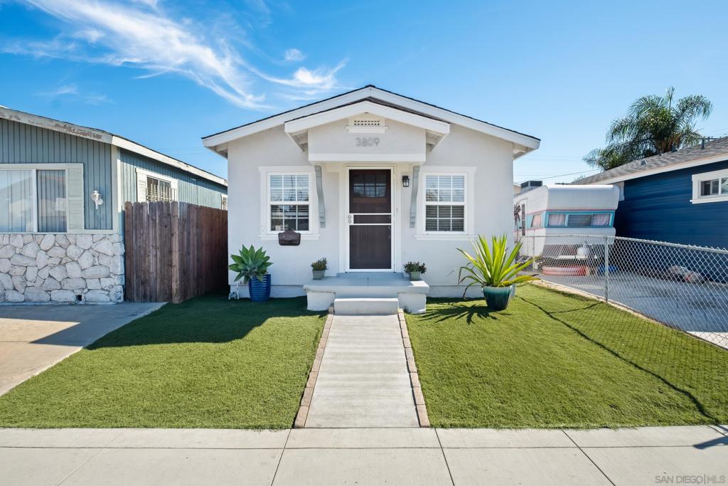 3809 Van Dyke Ave