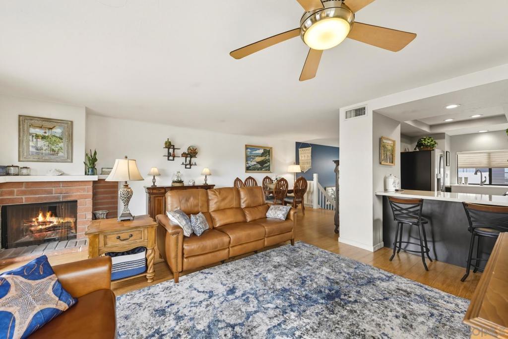3719 Balboa Ter A