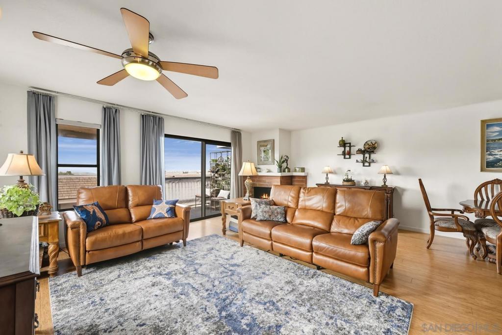 3719 Balboa Ter A