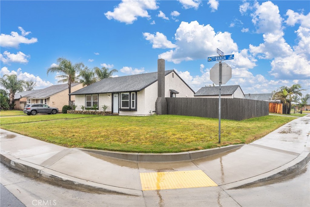 1365 W Etiwanda Avenue