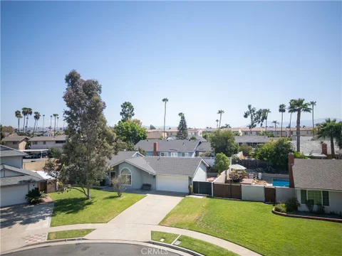 MLS: OC26182867