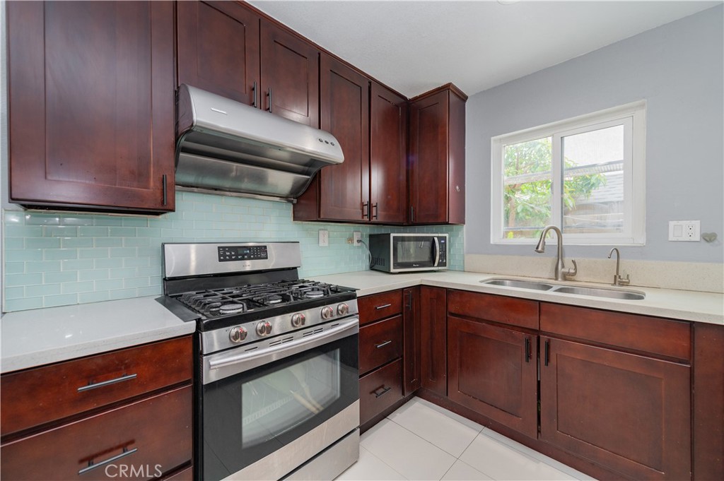 12828 Ramona Boulevard 27