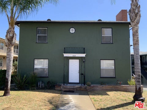 Photo of 5612 Edgemar Avenue, Los Angeles, CA 90043 (MLS # 26875037)