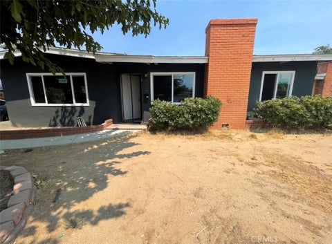 Photo of 38732 Sumac AVE, Palmdale, CA 93550 (MLS # DW26209892)