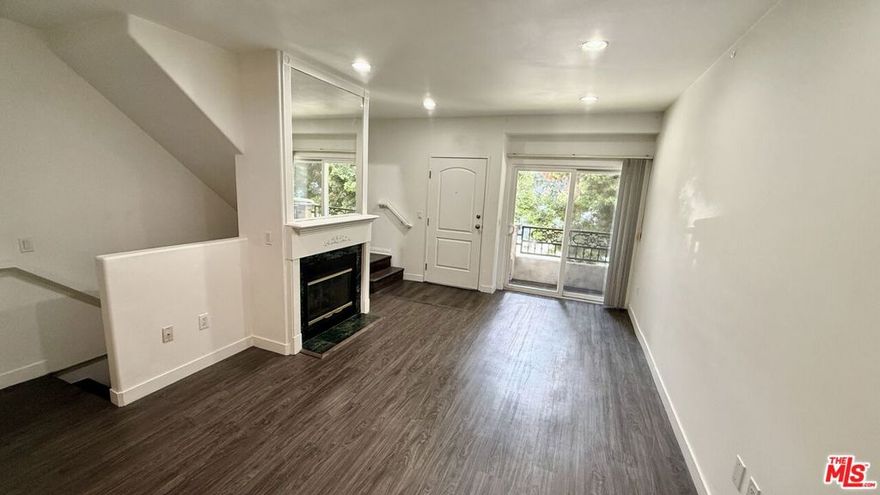 Located in the heart of West Los Angeles (alternate address 2149 S Bentley Avenue) this well-designed 3-level Townhouse has 4 bedrooms and 3.5 bathrooms, and offers comfort, flexibility, and convenience. Featuring 2 ensuite bedrooms upstairs, a main-level bedroom, and a lower-level office or small bedroom with a bath, this home is perfect for a variety of living arrangements. The living room boasts soaring ceilings and a cozy fireplace, creating an inviting space for relaxing or entertaining. Natural light pours in through skylights, enhancing the open and airy feel. The modern kitchen comes equipped with stainless steel appliances, including a refrigerator, microwave, dishwasher, and stackable washer/dryer. Enjoy easy access to Sawtelle's vibrant dining and shopping scene, just minutes away.