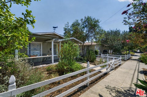 Photo of 223 S Avenue 57, Los Angeles, CA 90042 (MLS # 26952553)
