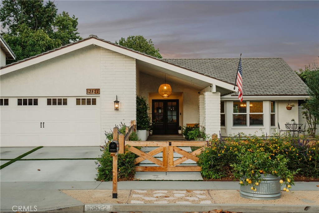 13822 Henstridge Circle