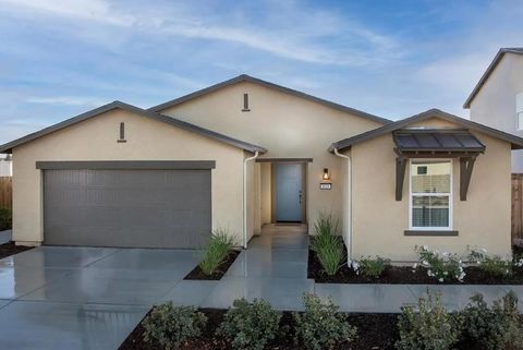 Photo of 784 Jessie Drive, Merced, CA 95348 (MLS # ML82037972)