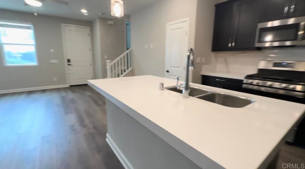 1144 Delpy View