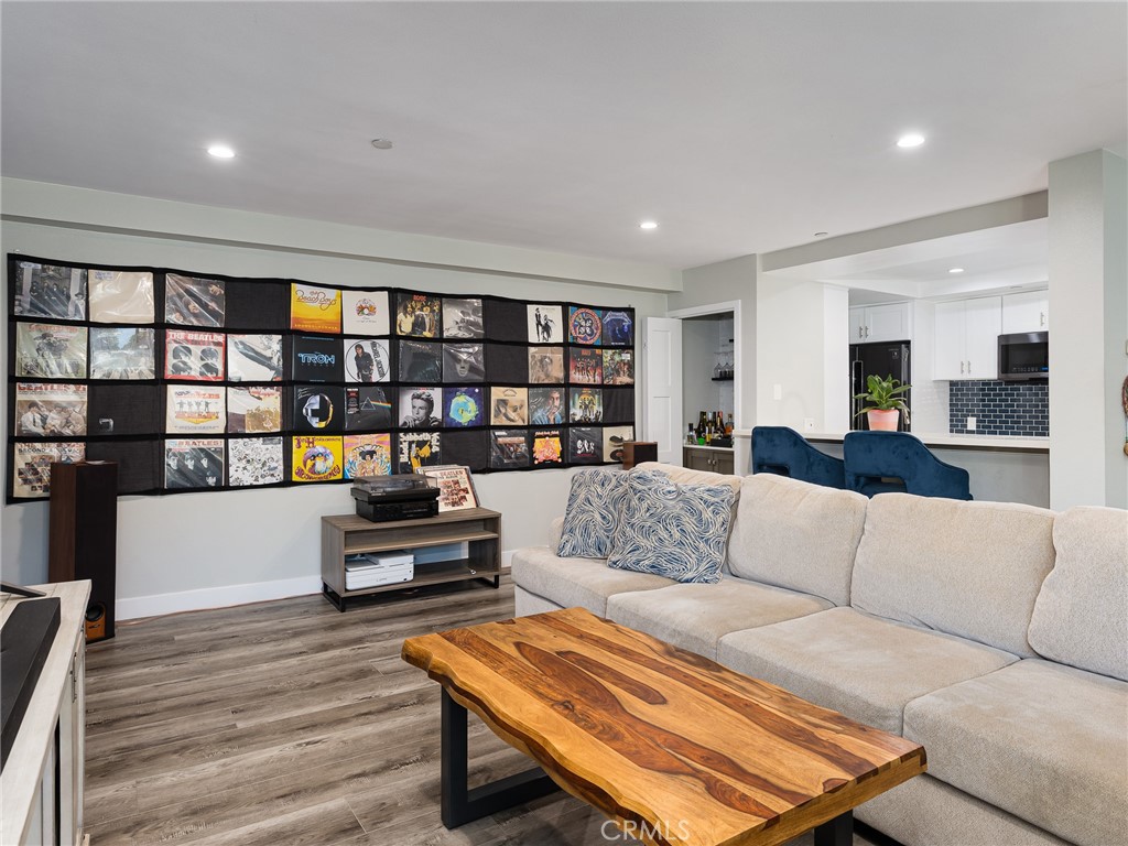 625 Esplanade 29