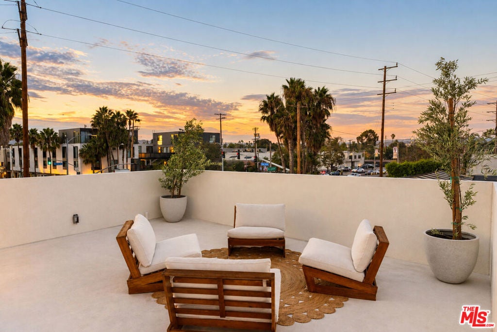 1706 Abbot Kinney Boulevard
