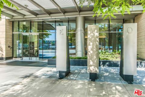 Photo of 1155 S Grand Avenue #418, Los Angeles, CA 90015 (MLS # 26849069)