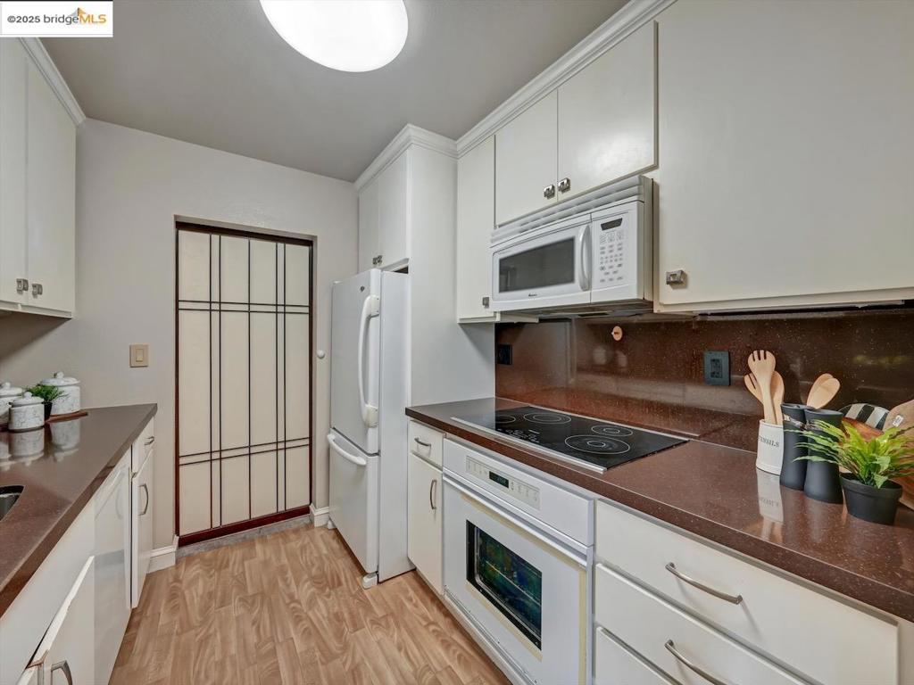 CIVIC CENTER - Residential
