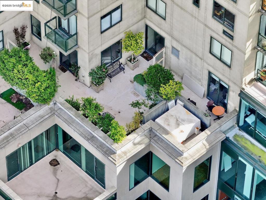 CIVIC CENTER - Residential
