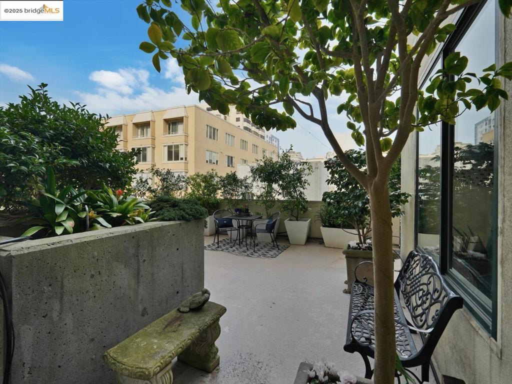 CIVIC CENTER - Residential