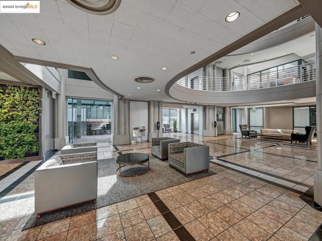CIVIC CENTER - Residential