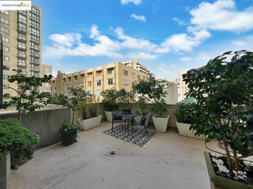 CIVIC CENTER - Residential