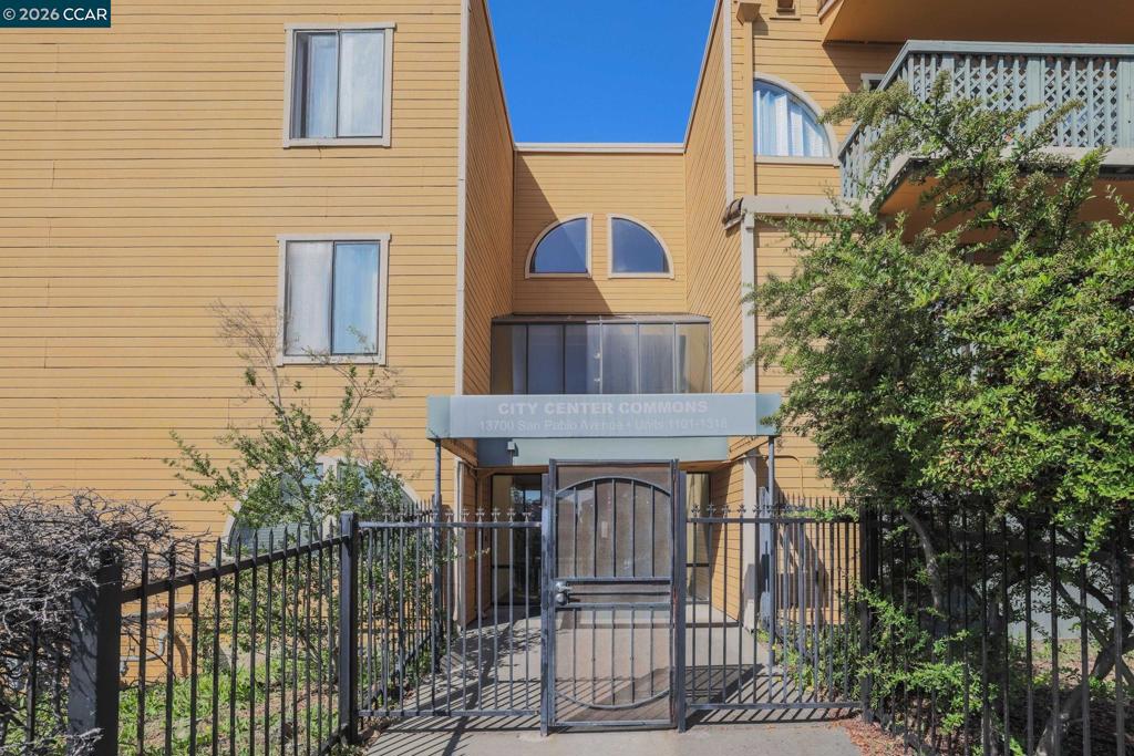 13700 San Pablo Ave 1201