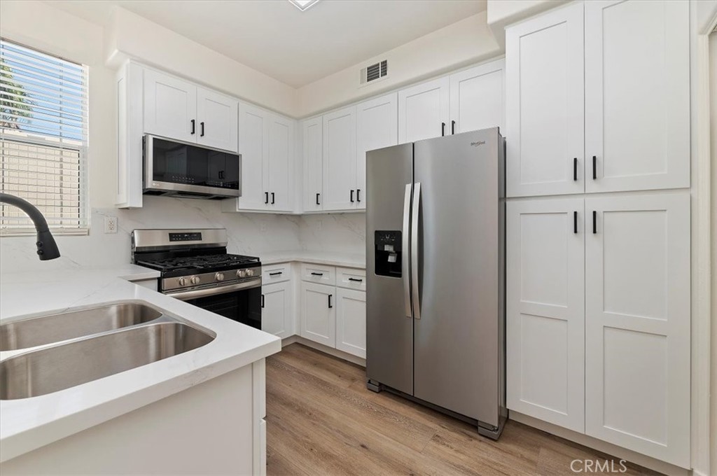 39224 Anchor Bay E