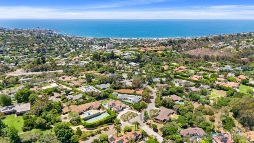 2975 Woodford Drive