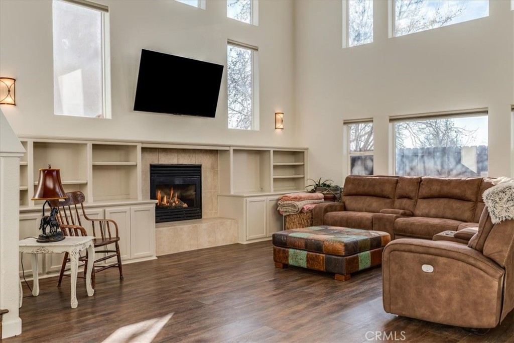 PROPERTIES 1095 Megan Court