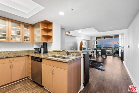 Photo of 13700 Marina Pointe Drive #1520, Marina Del Rey, CA 90292 (MLS # 26992275)