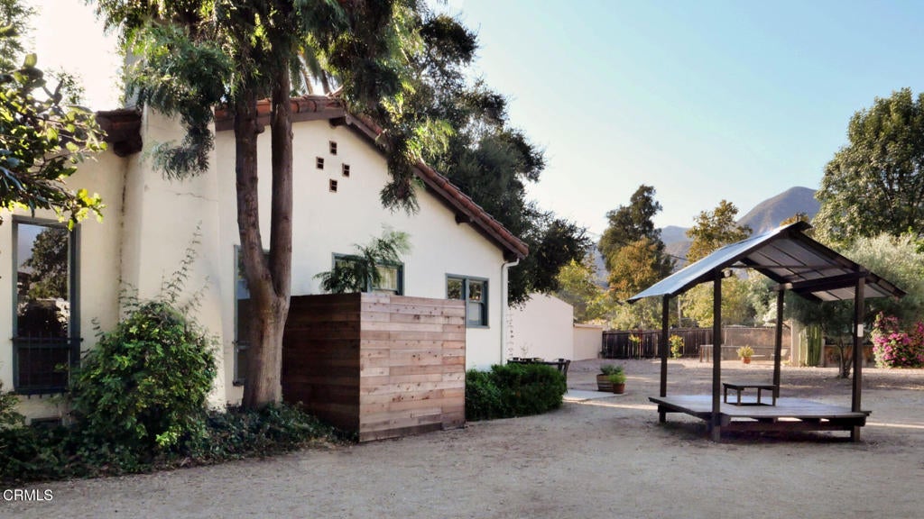306 E Matilija Street