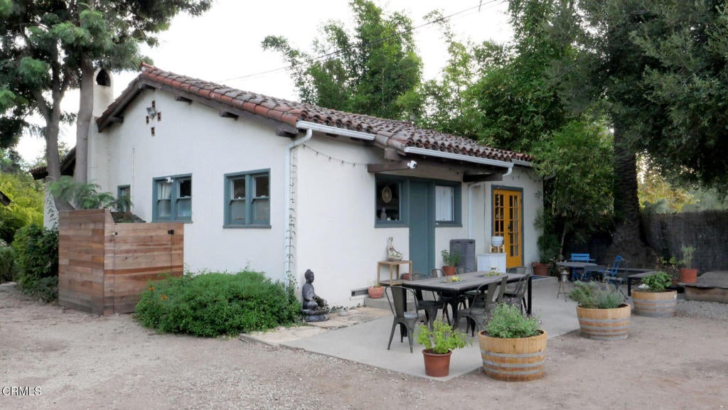 306 E Matilija Street