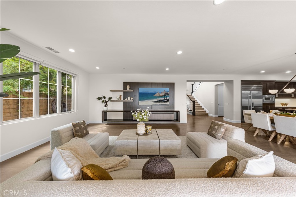 139 Sunset, Irvine CA 92602 - Photo 7