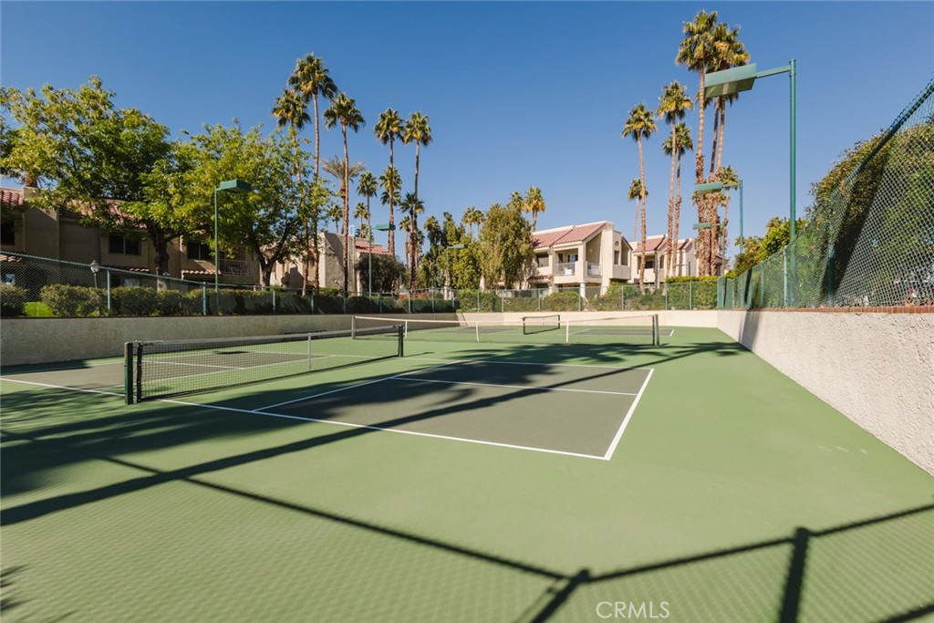 Tahquitz Creek Golf Course (33508) - Residential