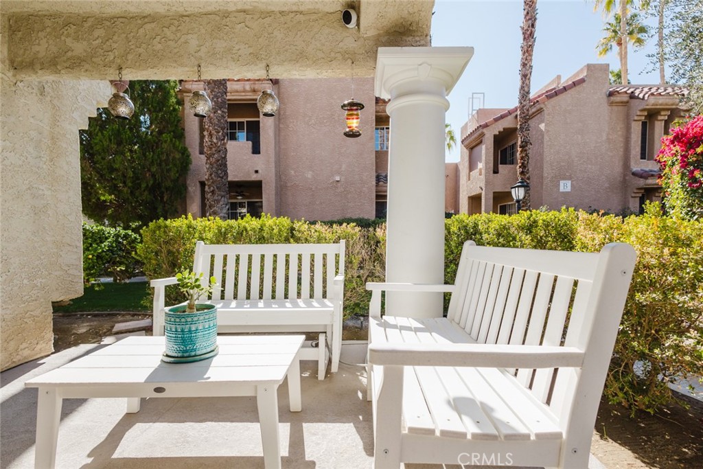 Tahquitz Creek Golf Course (33508) - Residential