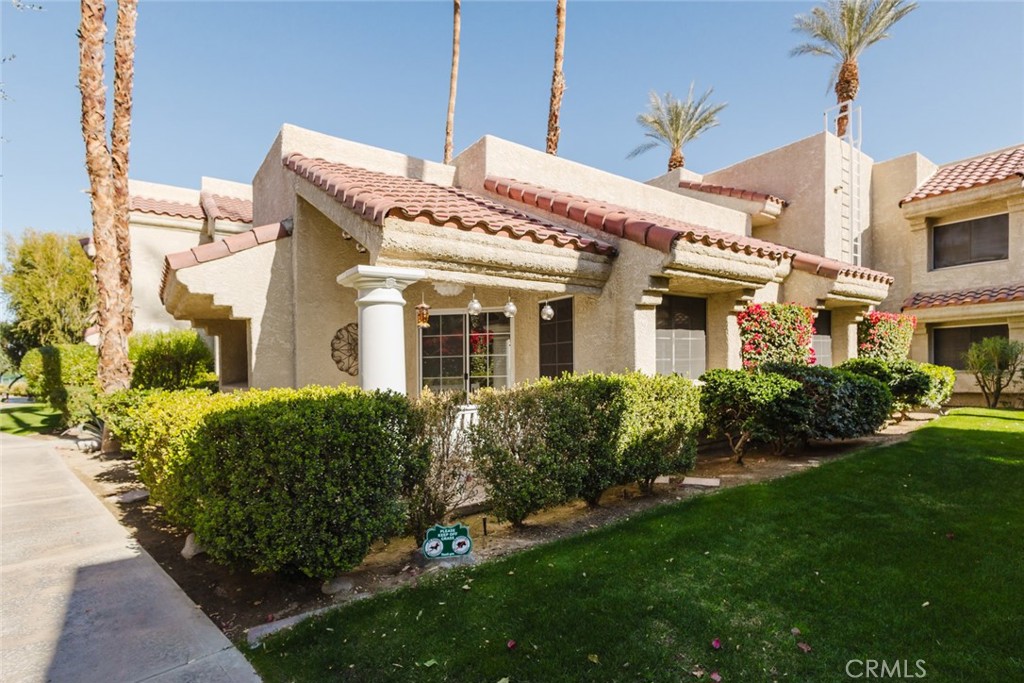 Tahquitz Creek Golf Course (33508) - Residential