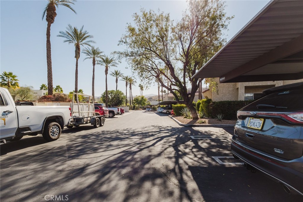 Tahquitz Creek Golf Course (33508) - Residential