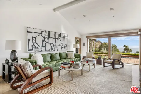 8814 Pinto Place, Los Angeles, CA 90069 - MLS#: 25593081