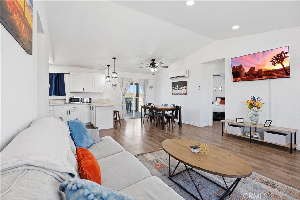 Properties 2 670 Ducor Avenue