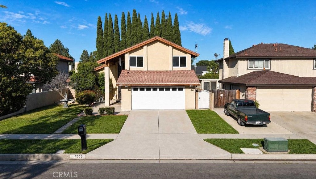 2533 S Townsend St, Santa Ana CA 92704