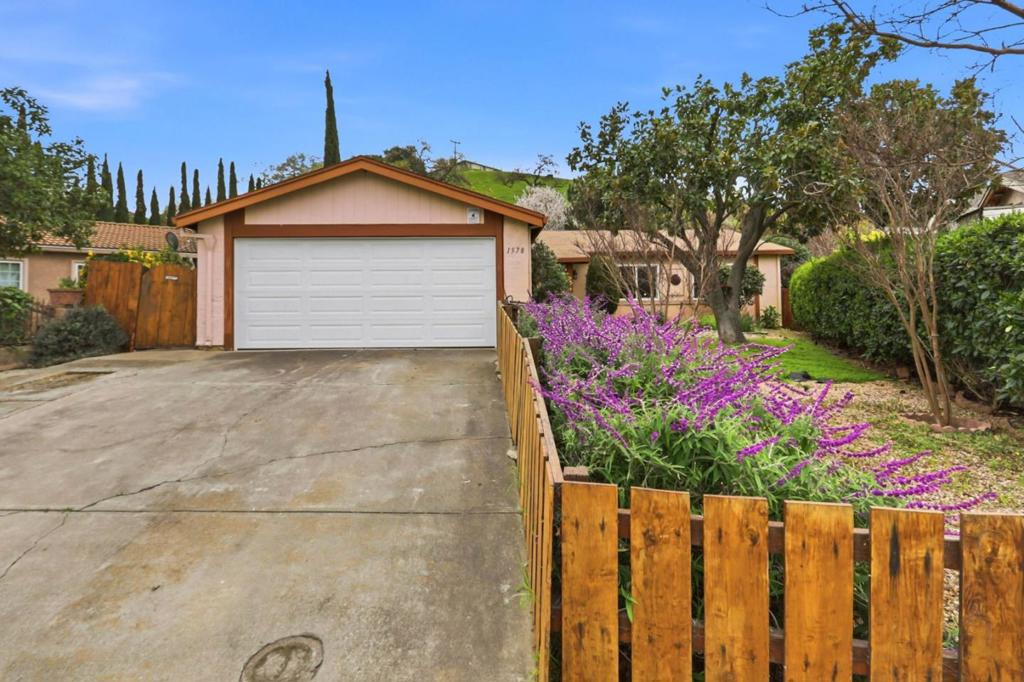 1578 Salmon Creek Court