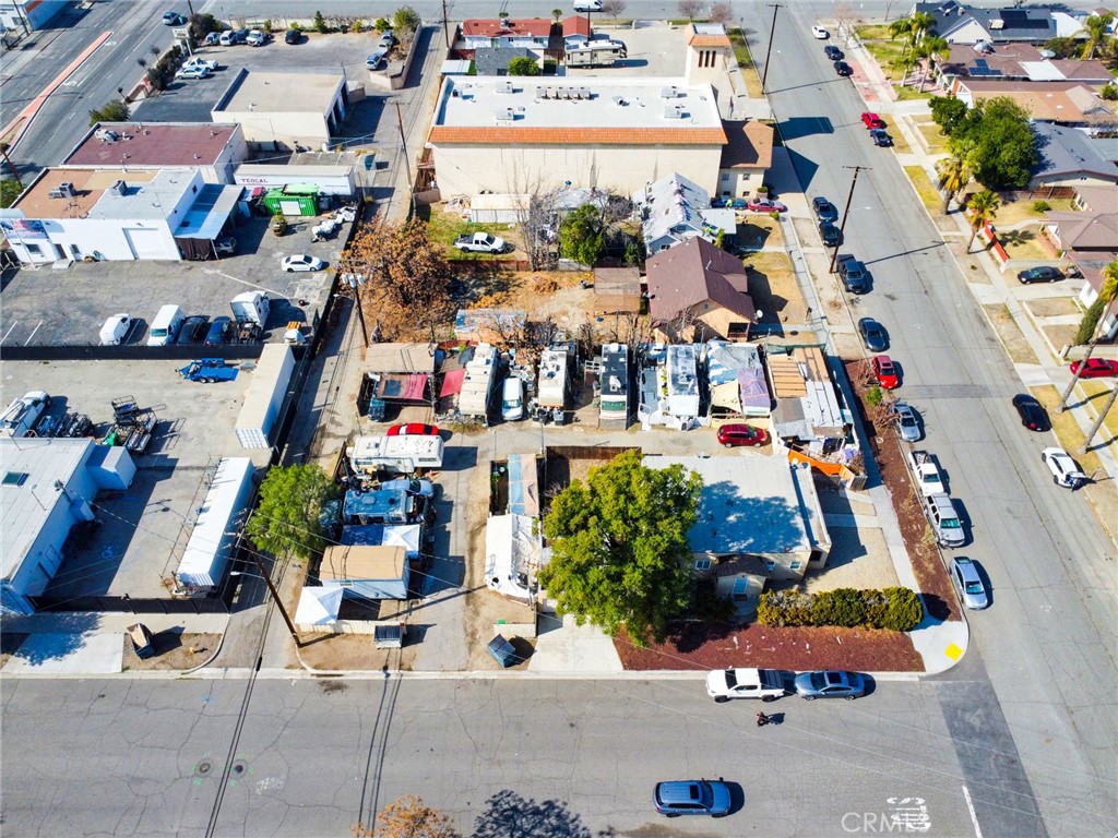 584 E H Street 1-11