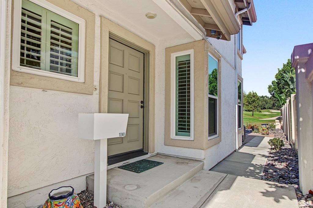 1048 Torrey Pines Road