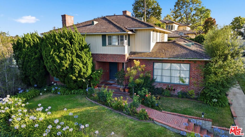2751 Monte Mar Terrace