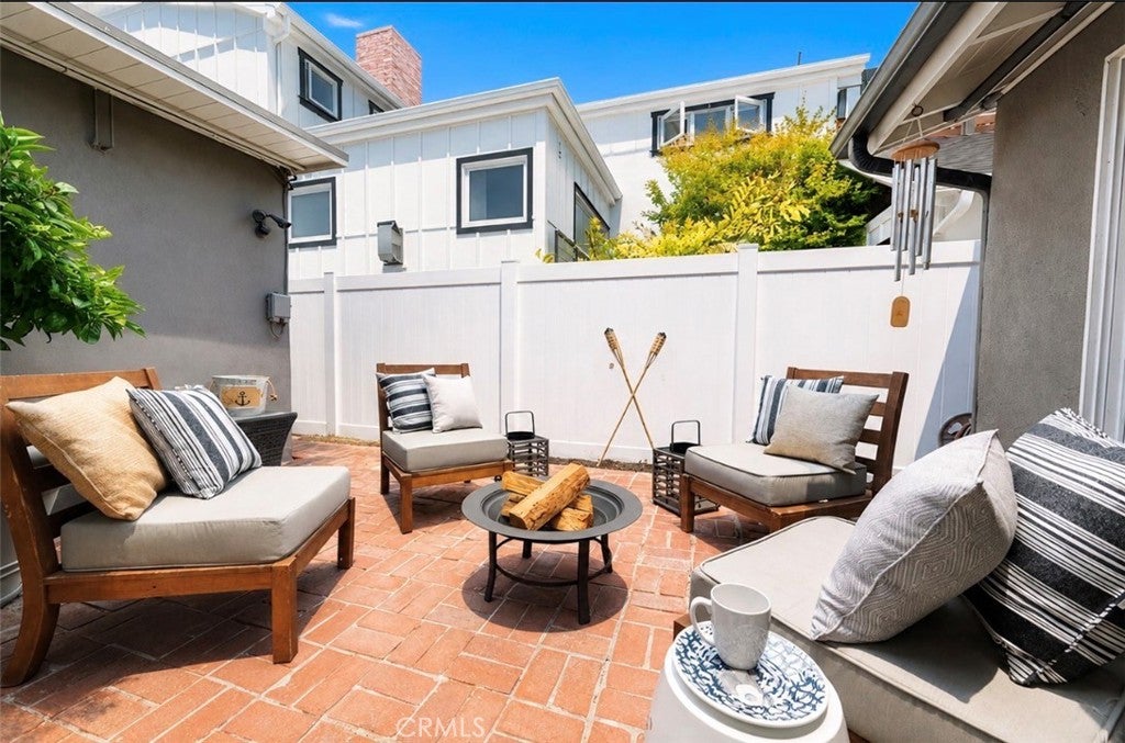 332 Lugonia Street, Newport Beach CA 92663 - Photo 12