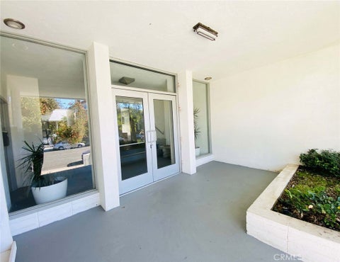 Photo of 1033 3rd Street #209, Santa Monica, CA 90403 (MLS # SB26152222)