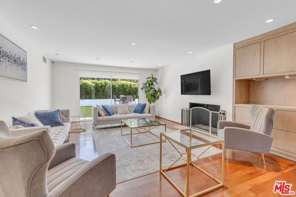 Photo of 15514 Casiano Court, Los Angeles, CA 90077 (MLS # 26637537)