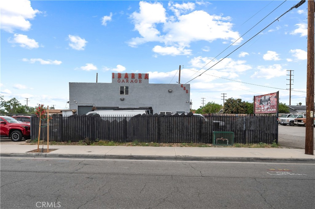 455 S La Cadena Drive