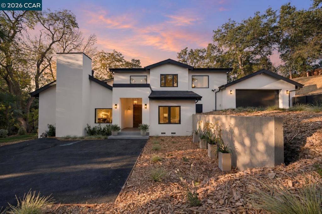 1374 Homestead Ave.