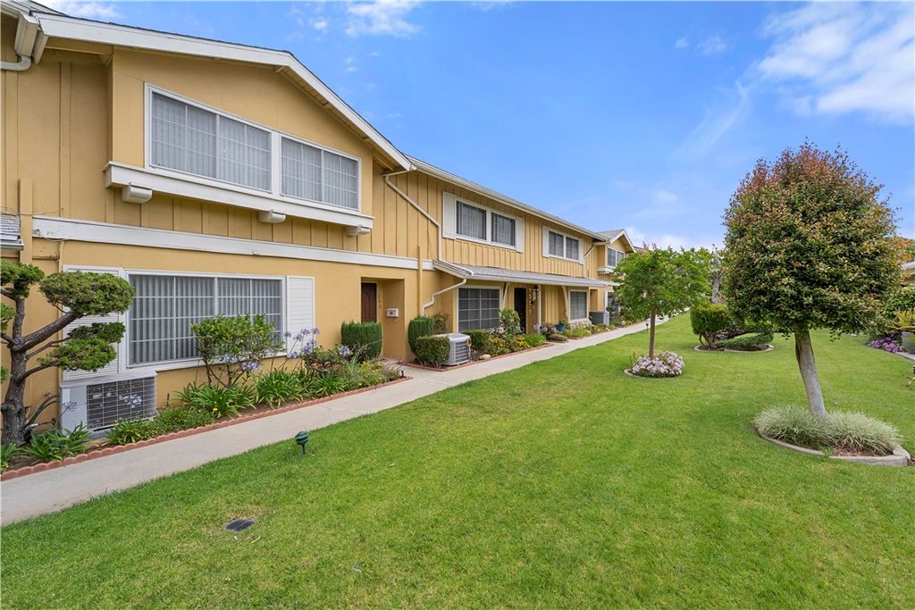 Photo of 3500 W Manchester Blvd #240, Inglewood, CA 90305 (MLS # DW26078531)